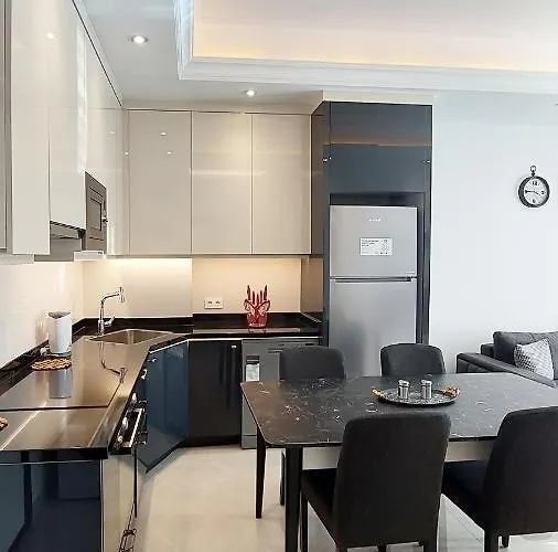 Yekta Trade Center *